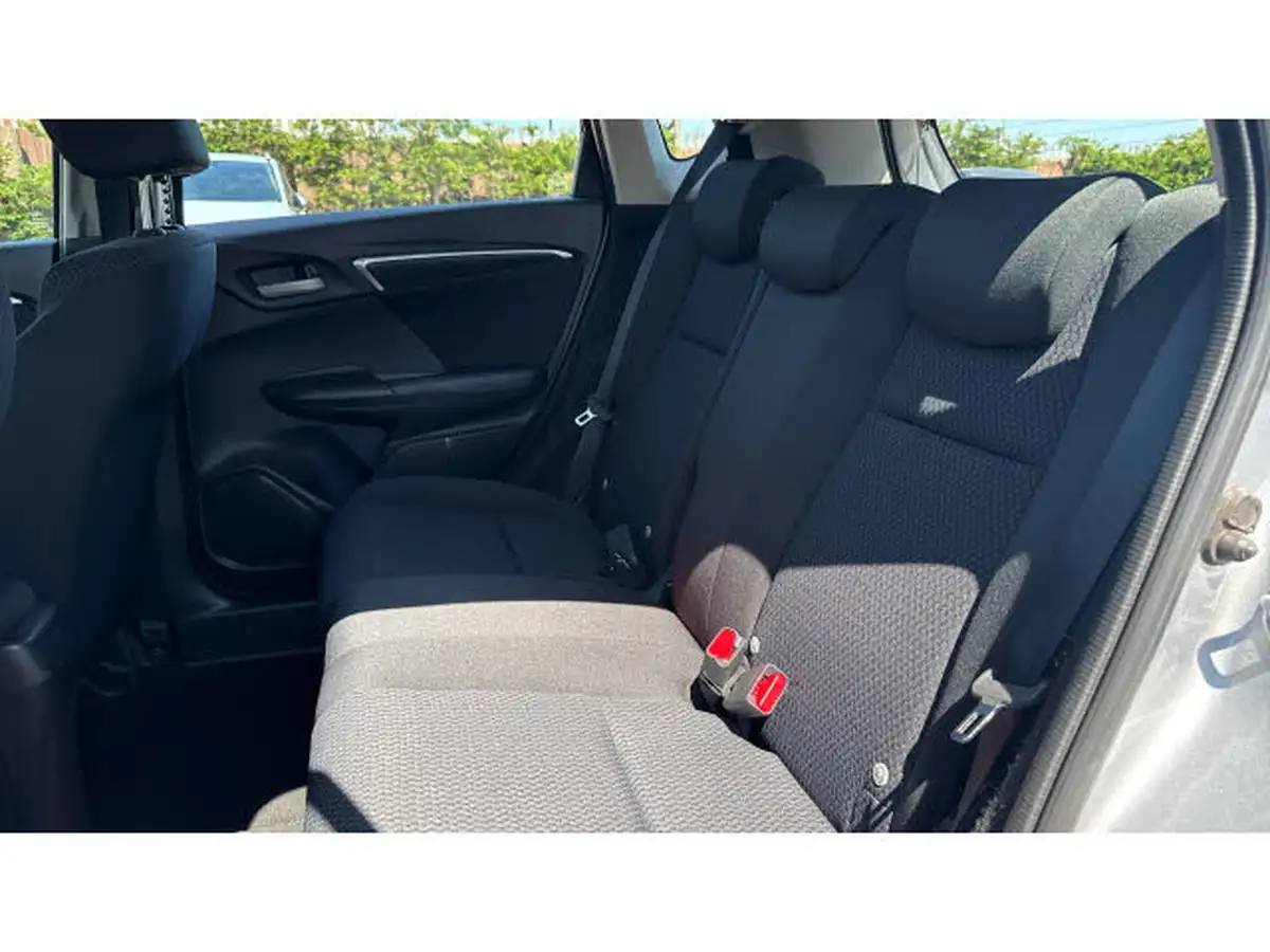 2020-honda-jazz-13-i-vtec-se-cvt-big-7