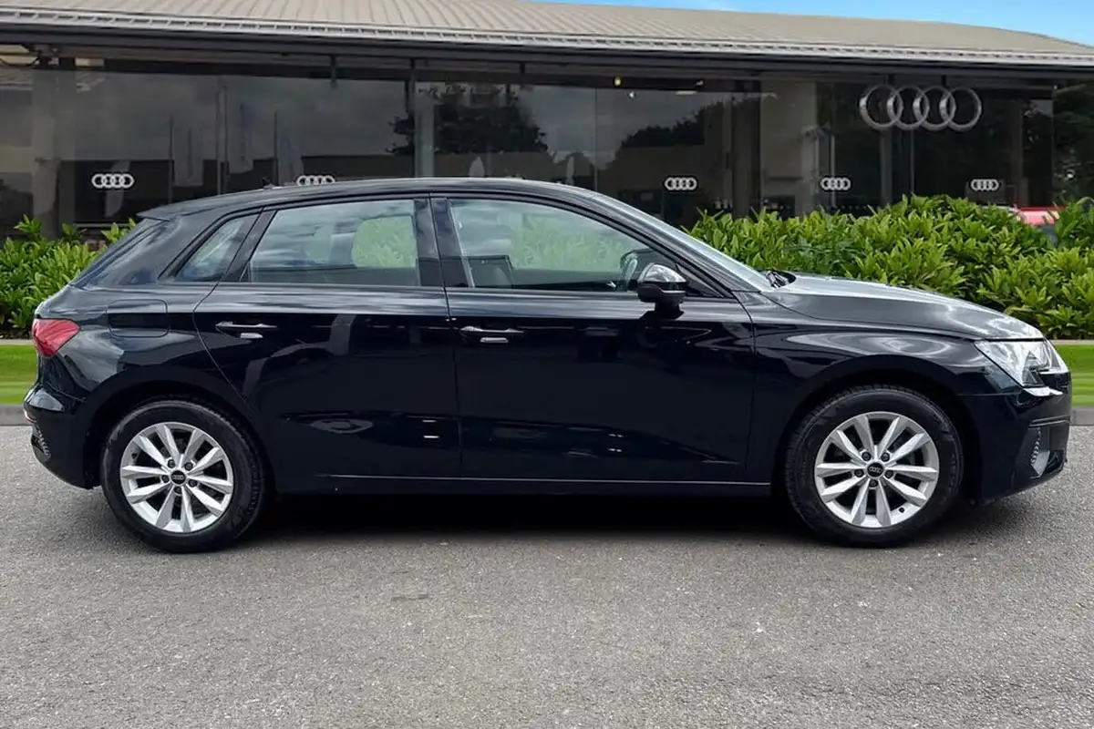 2023-audi-a3-10-30-tfsi-technik-big-2