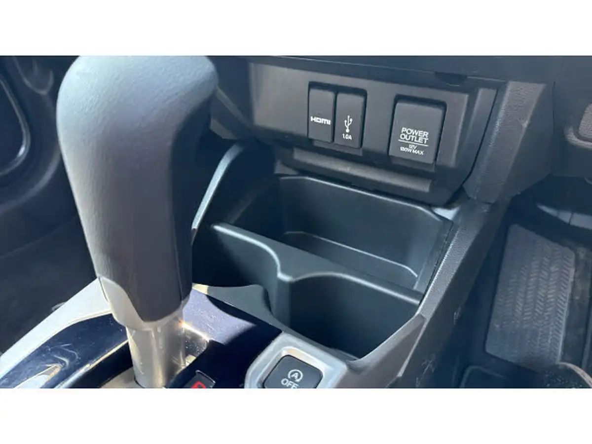 2020-honda-jazz-13-i-vtec-se-cvt-big-31