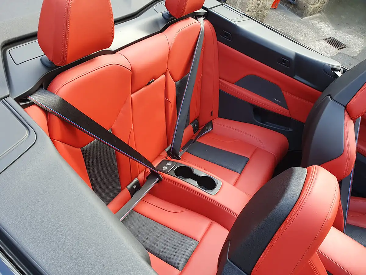 2022-bmw-4-series-30-m4-competition-xdrive-convertible-big-29