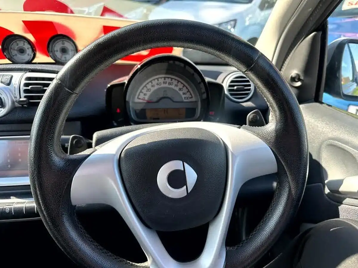 2013-smart-fortwo-08td-passion-coupe-big-9