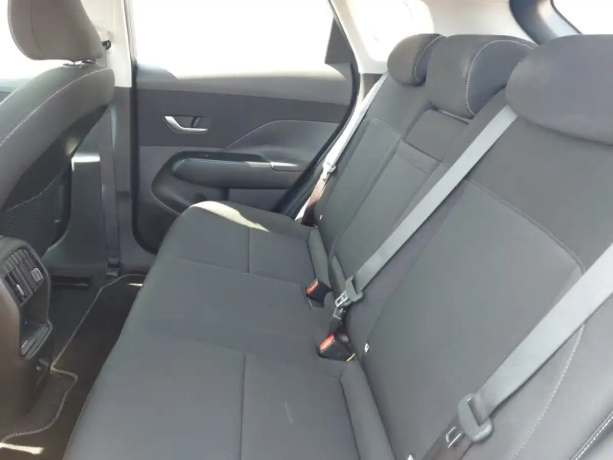 2024-hyundai-kona-e-advance-218ps-65kwh-big-5