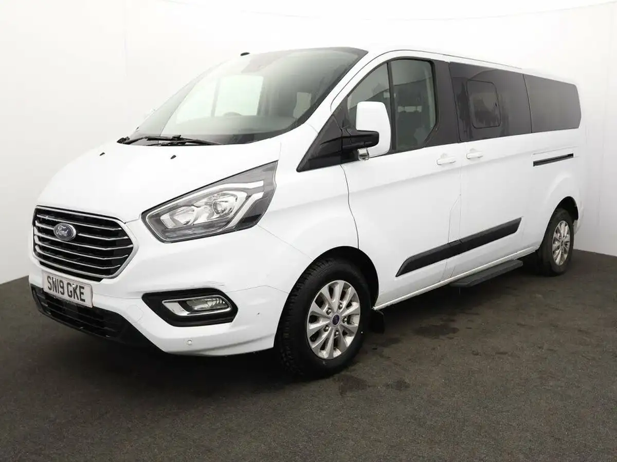 2019-ford-tourneo-custom-20tdci-320-l1-zetec-105ps-big-4