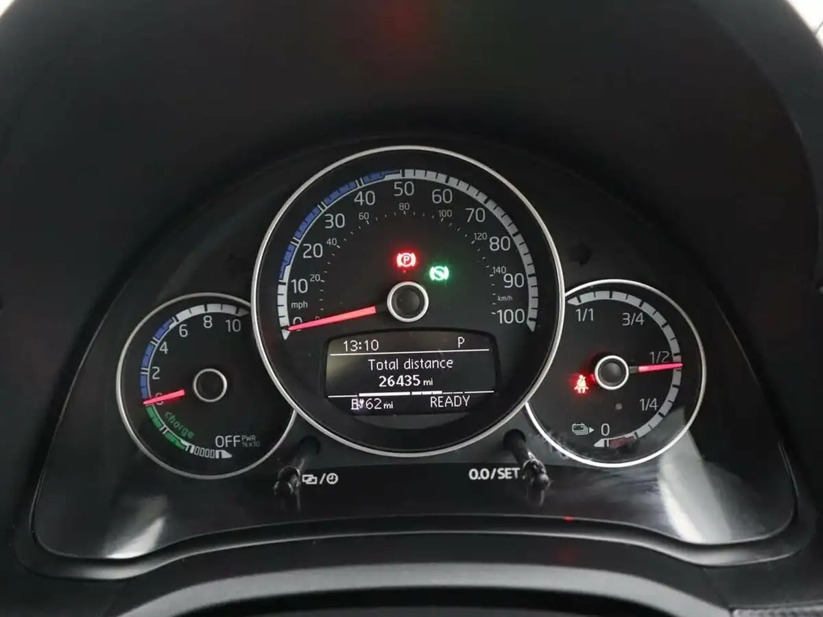 2022-volkswagen-up-e-e-up-big-16
