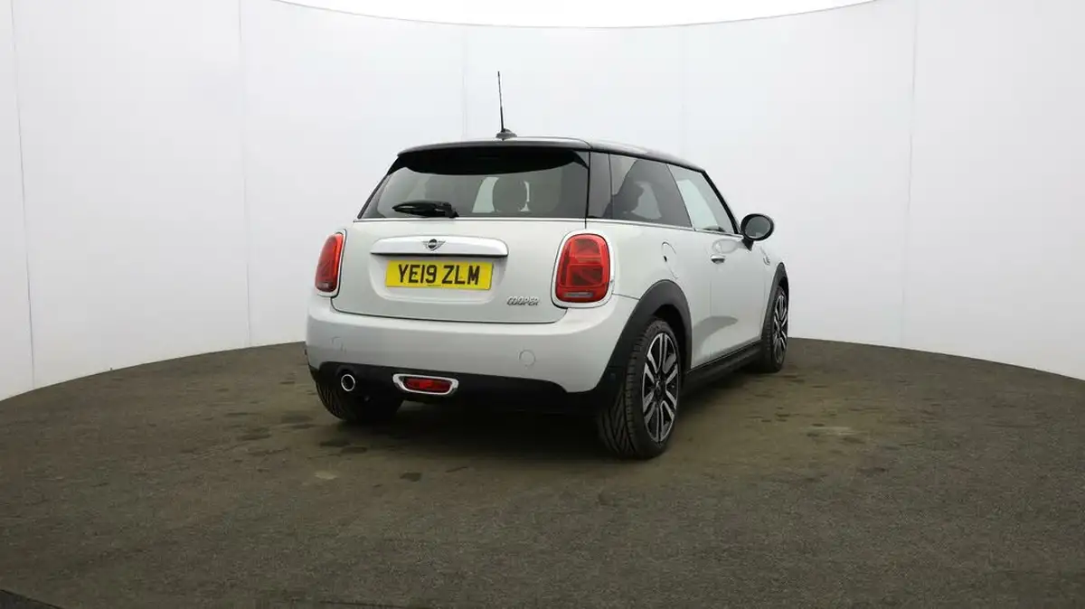2019-mini-cooper-15-cooper-exclusive-134bhp-nav-hatchback-3d-auto-big-58
