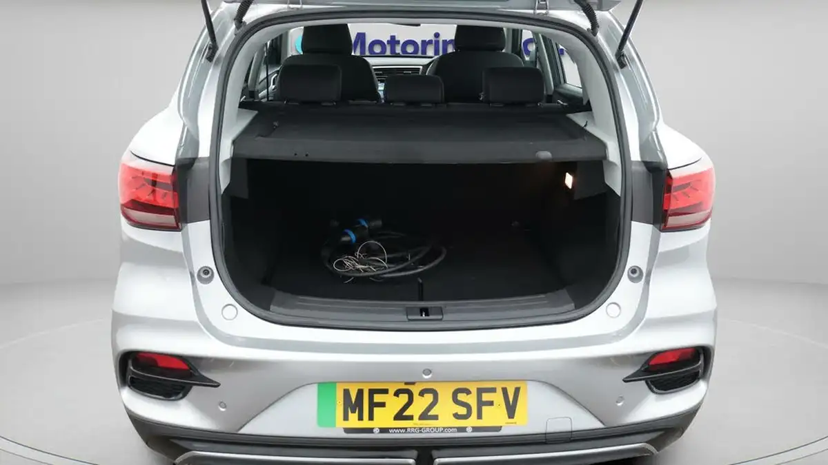 2022-mg-zs-suv-e-se-ev-176ps-big-17
