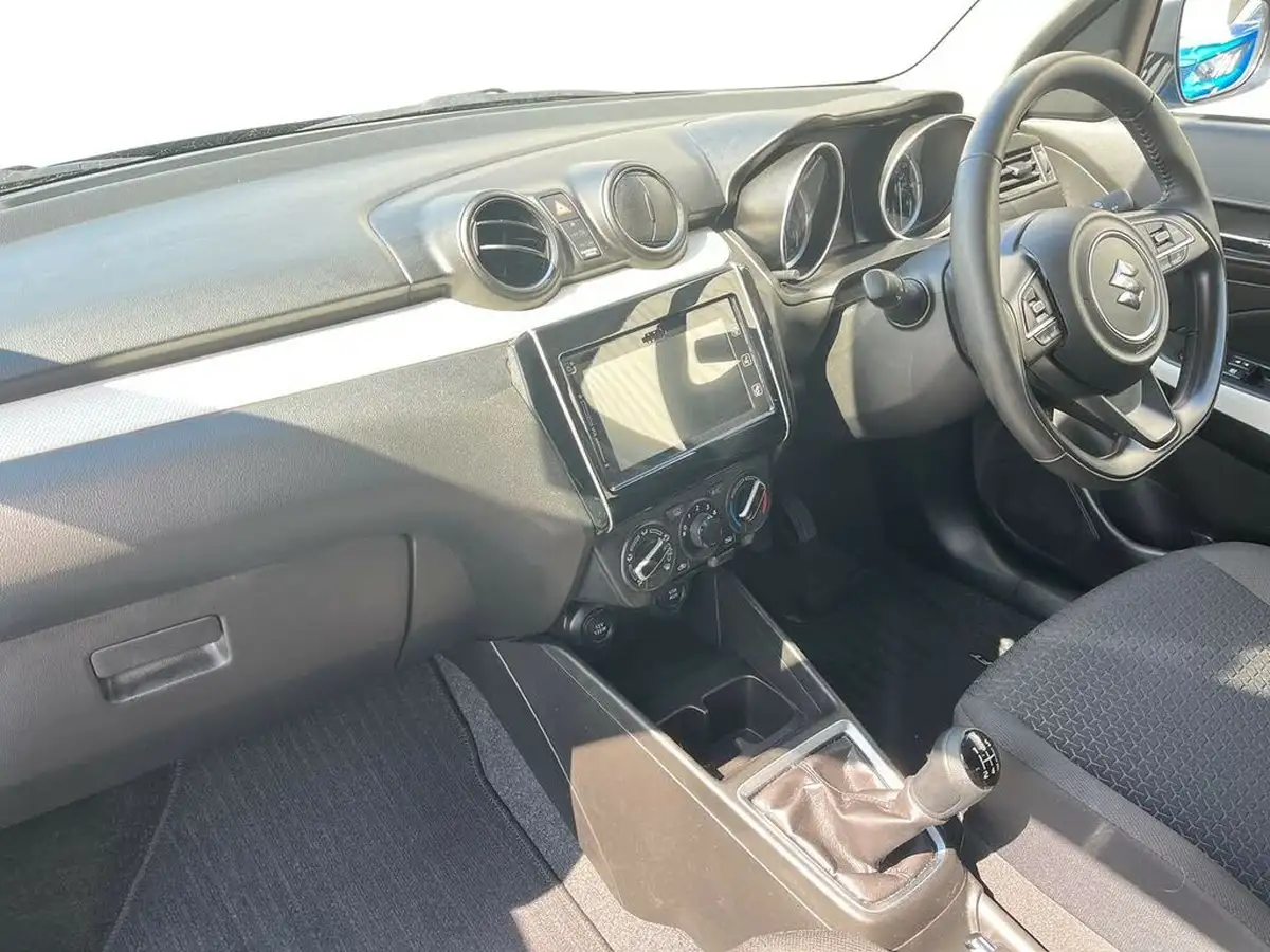 2024-suzuki-swift-12-dualjet-sz-l-big-7