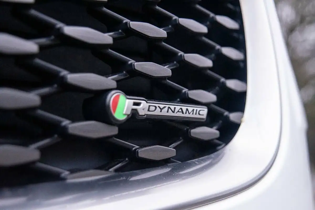 2021-jaguar-e-pace-20-d165-r-dynamic-se-big-33