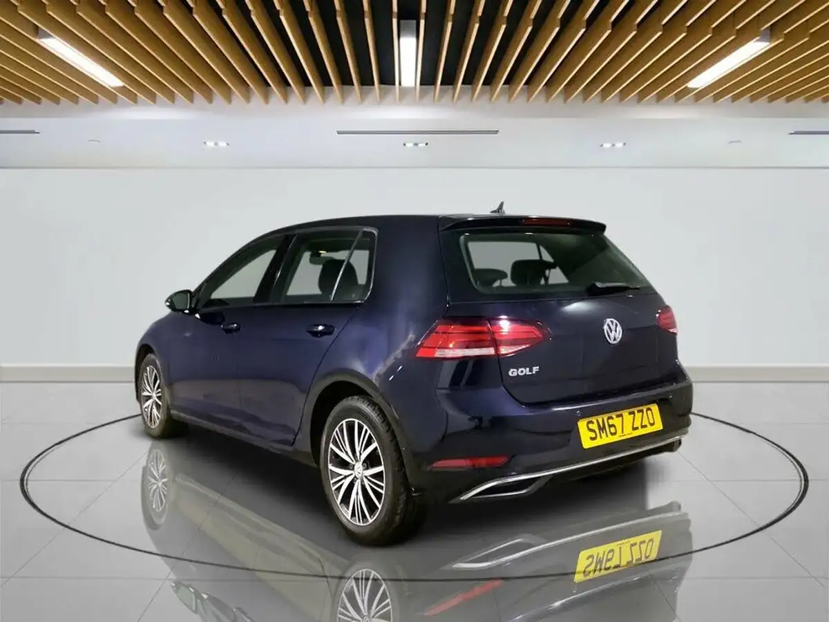 2018-volkswagen-golf-14-tsi-se-nav-hatchback-5d-dsg-big-5
