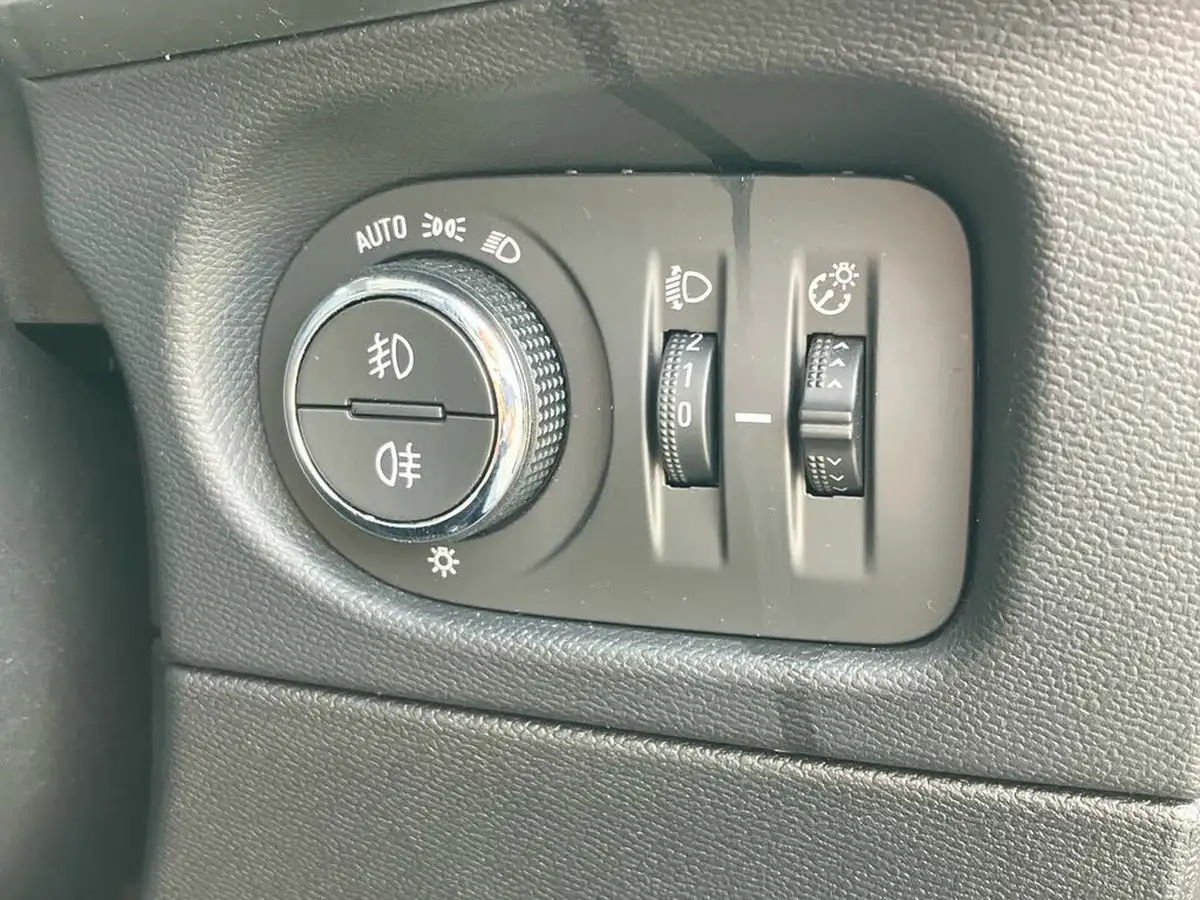 2022-vauxhall-mokka-12-elite-edition-130ps-auto-big-26
