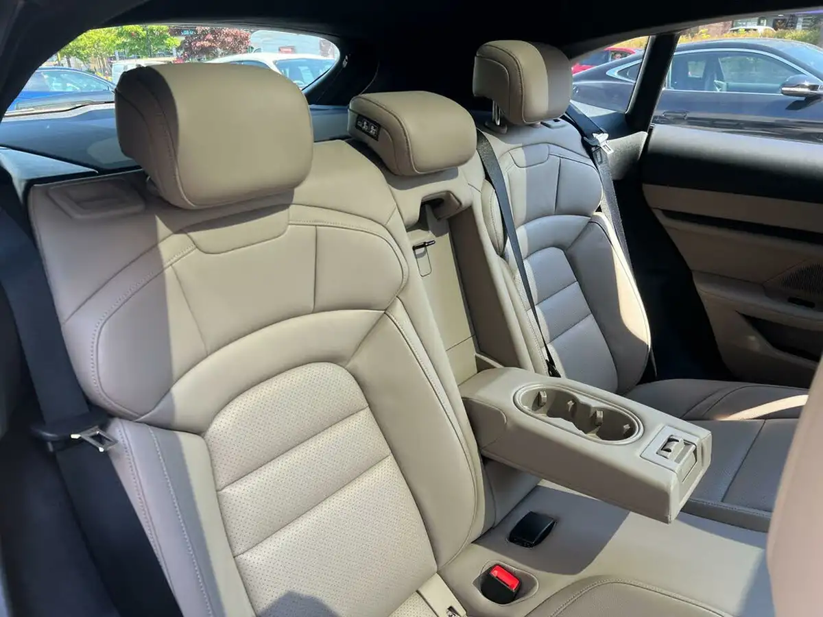 2023-porsche-taycan-e-4s-sport-turismo-530ps-big-35
