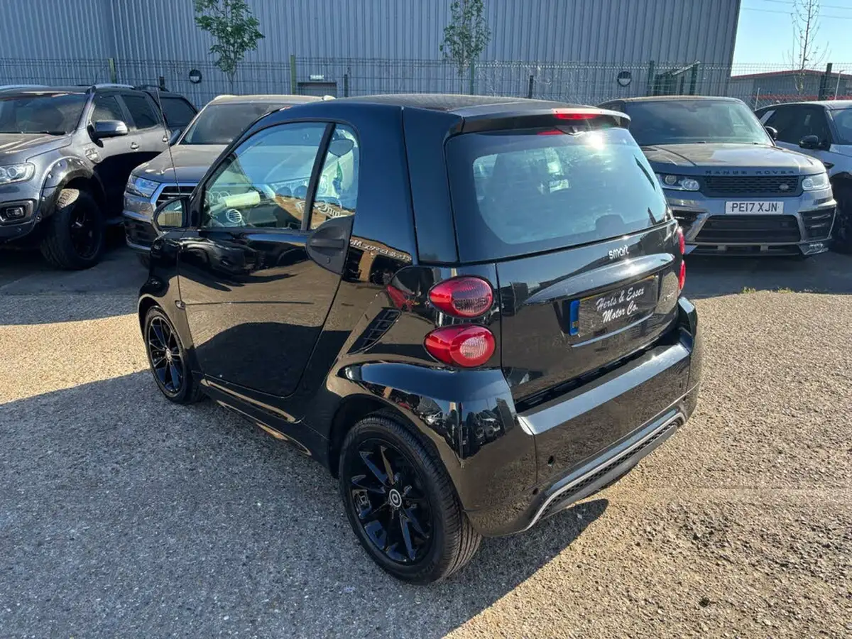 2013-smart-fortwo-10-passion-71bhp-coupe-big-3