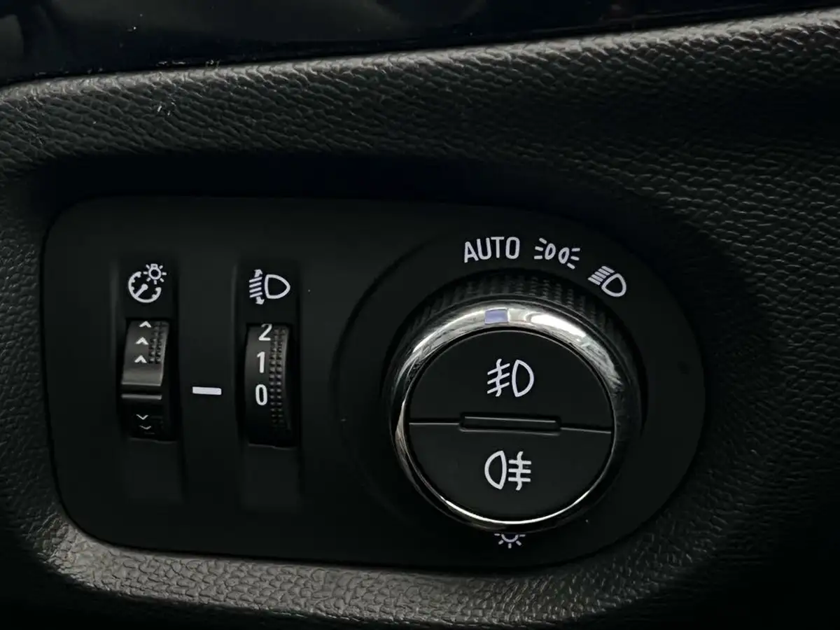 2021-vauxhall-corsa-12-turbo-elite-auto-big-20