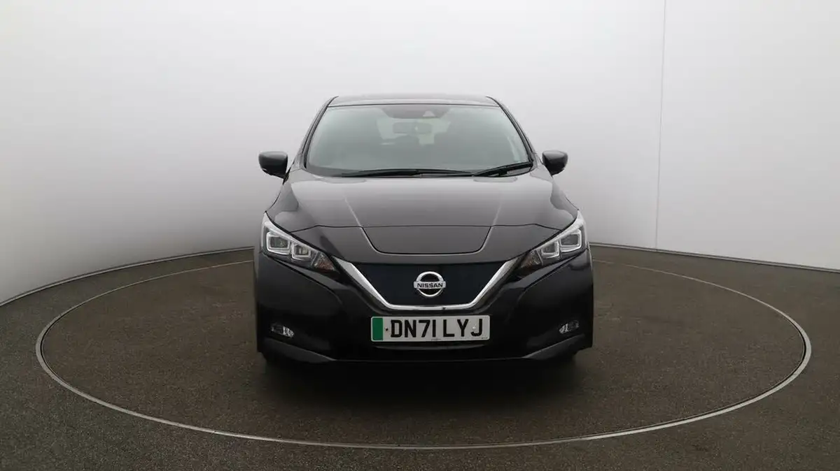2021-nissan-leaf-e-tekna-big-2