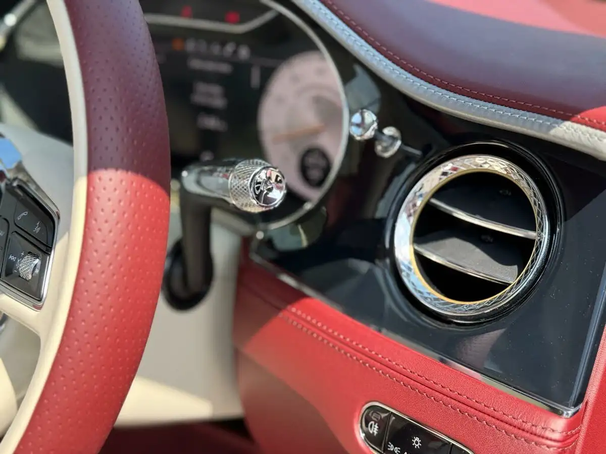 2023-bentley-continental-40-gt-v8-mulliner-convertible-big-14