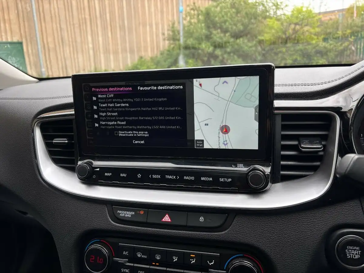 2022-kia-xceed-15-t-gdi-4-big-36