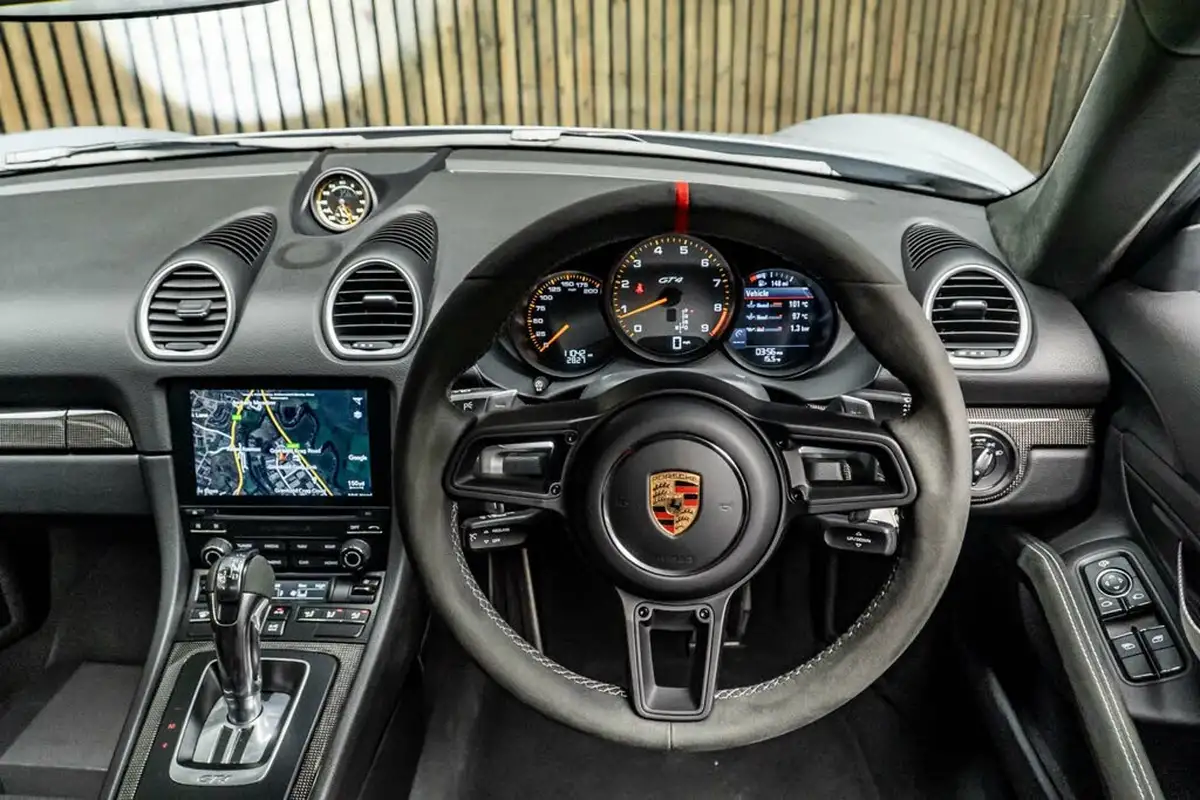2023-porsche-cayman-718-40-cayman-gt4-pdk-big-25