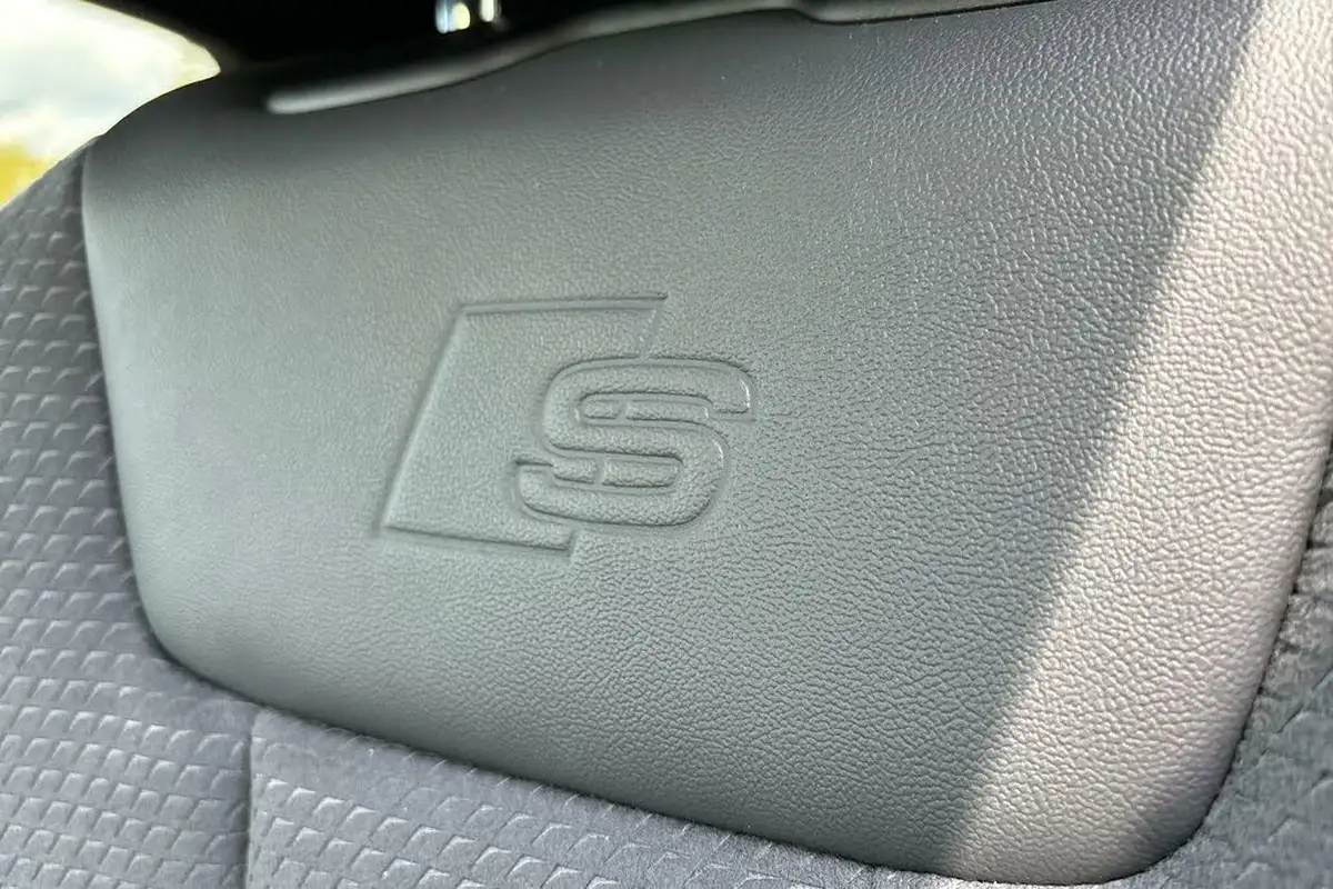 2021-audi-a4-20-35-tdi-s-line-big-44