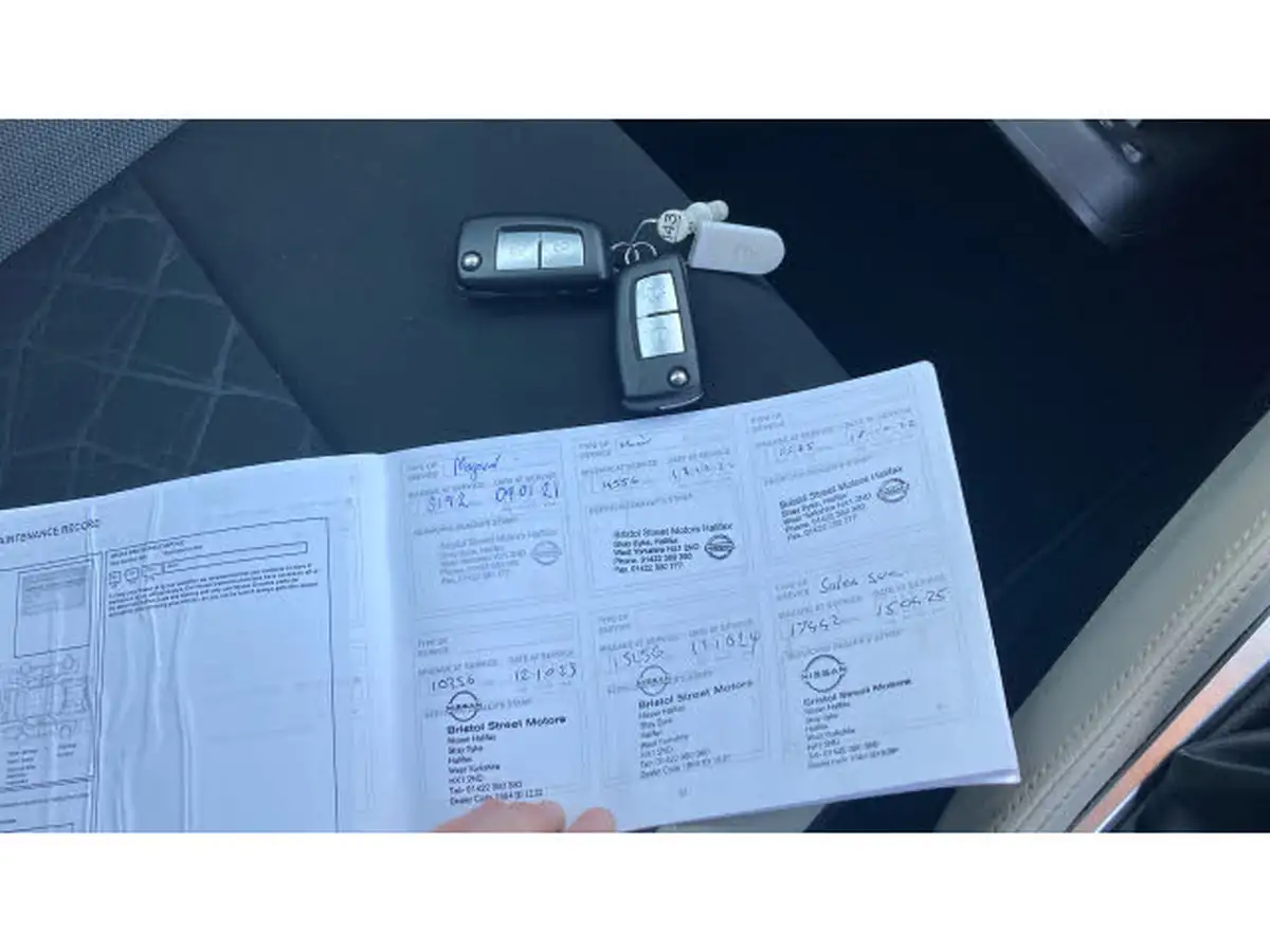 2018-nissan-micra-09-ig-t-acenta-big-18