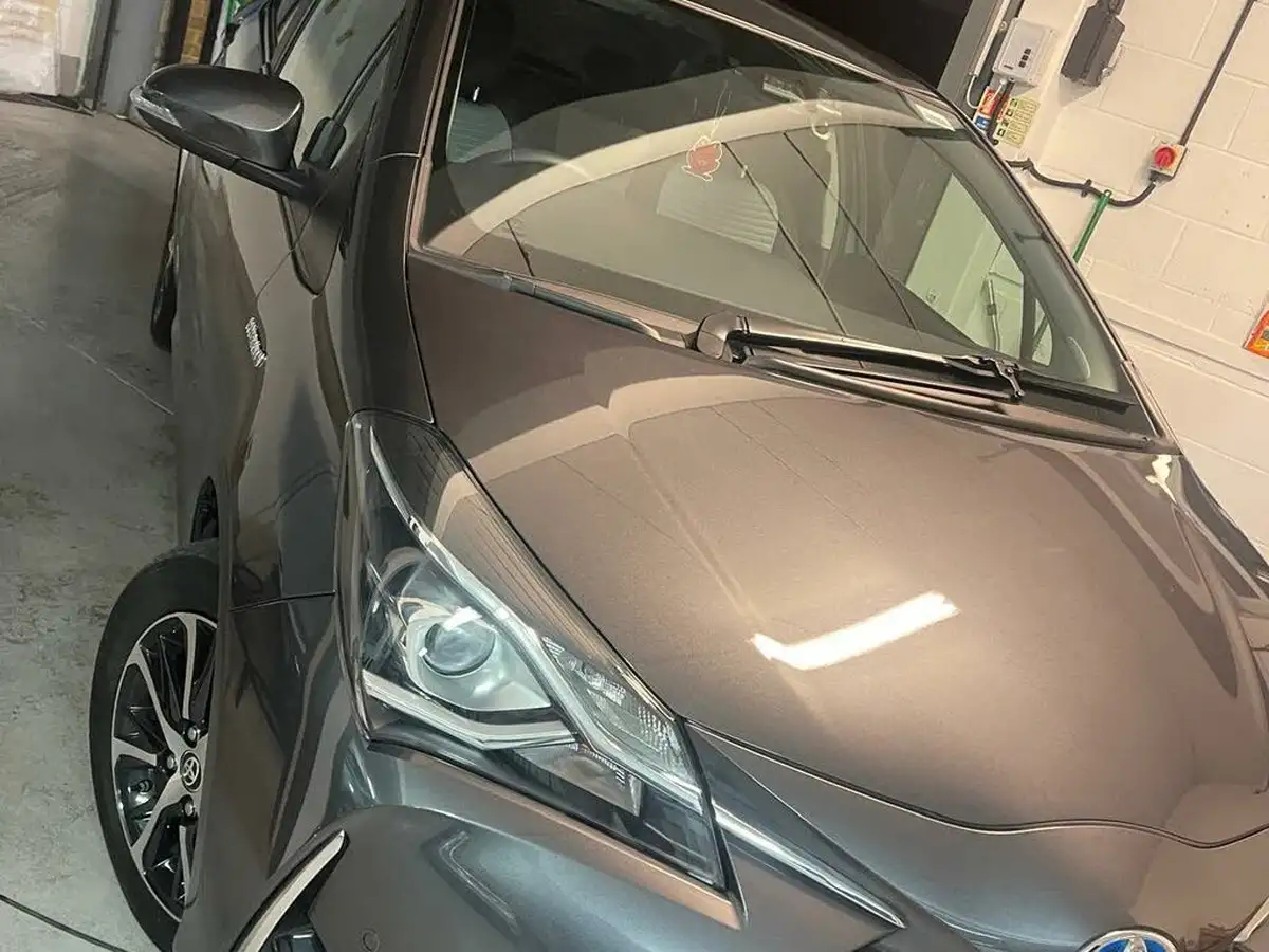 2019-toyota-yaris-15-vvt-i-icon-tech-98bhp-hybrid-1497cc-e-cvt-big-8