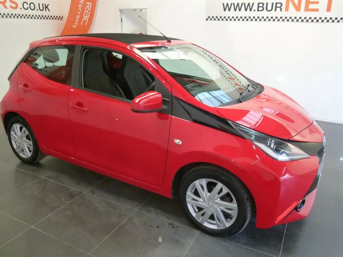 2015-toyota-aygo-10-x-pression-x-wave-x-tra-convenience-x-nav-big-16
