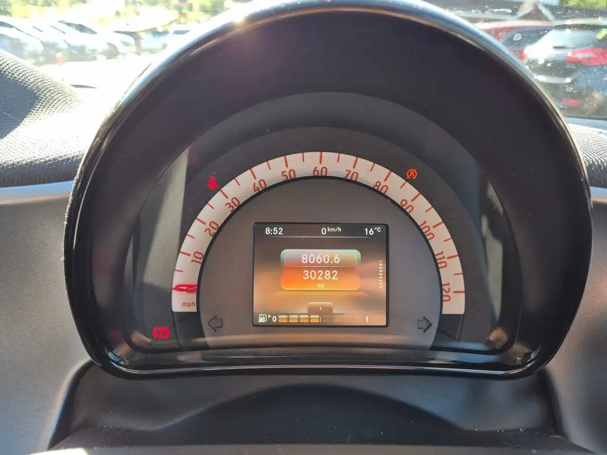 2018-smart-forfour-10-passion-71bhp-big-11