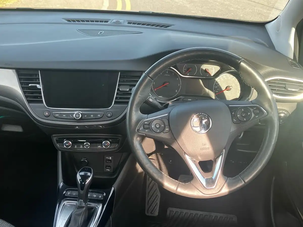 2021-vauxhall-crossland-12-elite-edition-130ps-auto-big-14