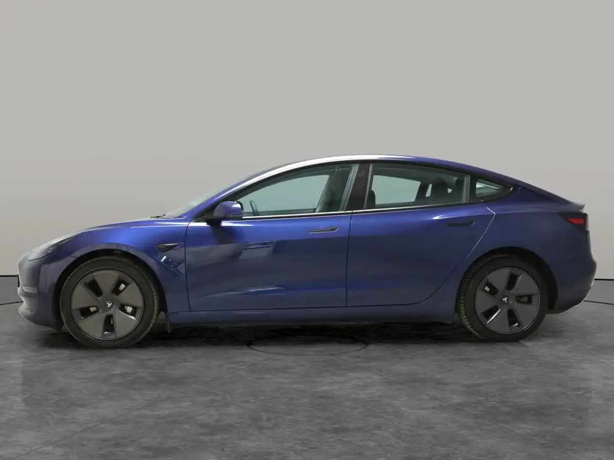 2022-tesla-model-3-e-long-range-big-14