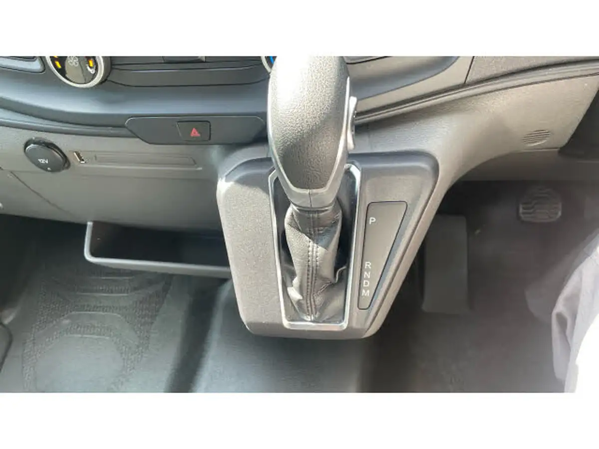2024-ford-transit-big-11