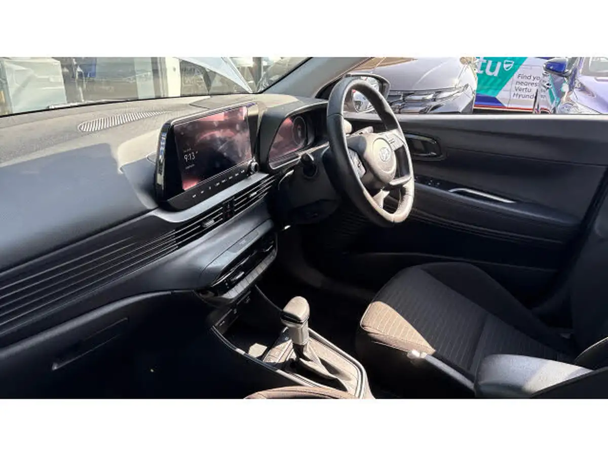 2022-hyundai-i20-10-t-gdi-premium-dct-big-8