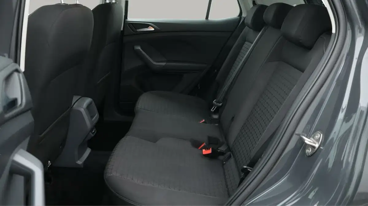 2021-volkswagen-t-cross-10-tsi-se-95ps-big-16