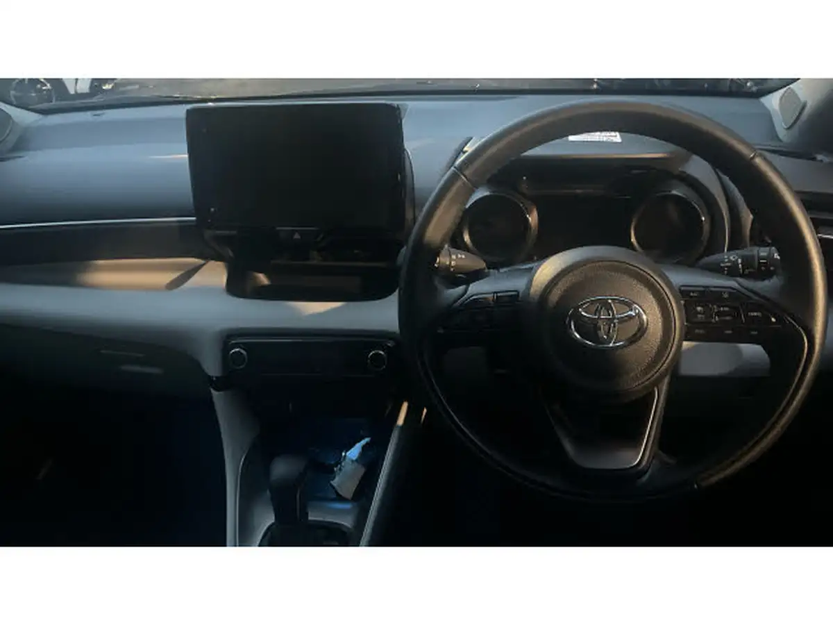 2022-toyota-yaris-cross-15-vvt-i-excel-city-packpan-roof-big-5