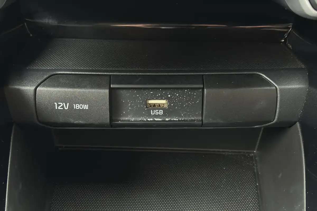 2022-kia-rio-10-t-gdi-2-big-21