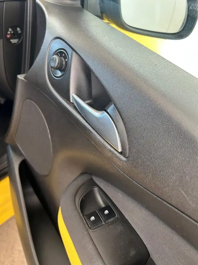 2014-vauxhall-adam-12-jam-ecoflex-ss-big-11