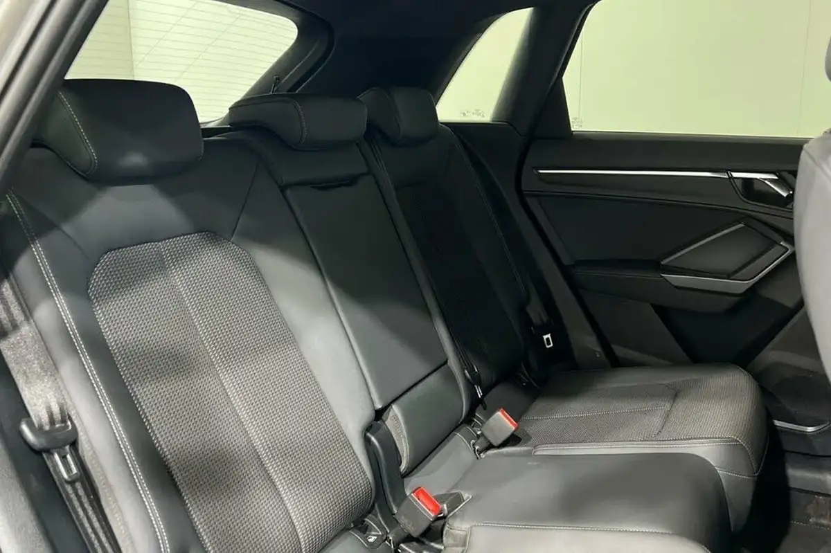 2019-audi-q3-20-40-tfsi-s-line-big-19
