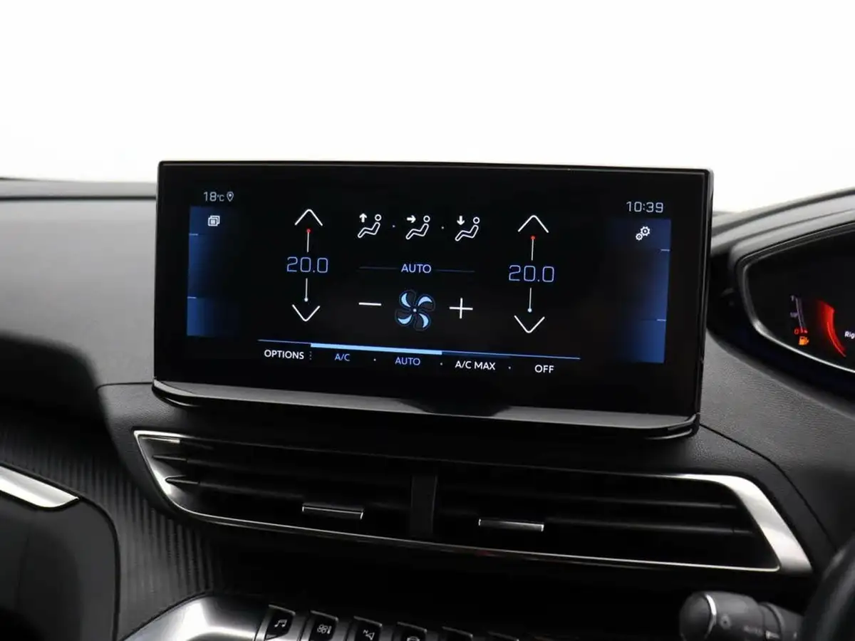 2022-peugeot-3008-suv-12-puretech-allure-big-34