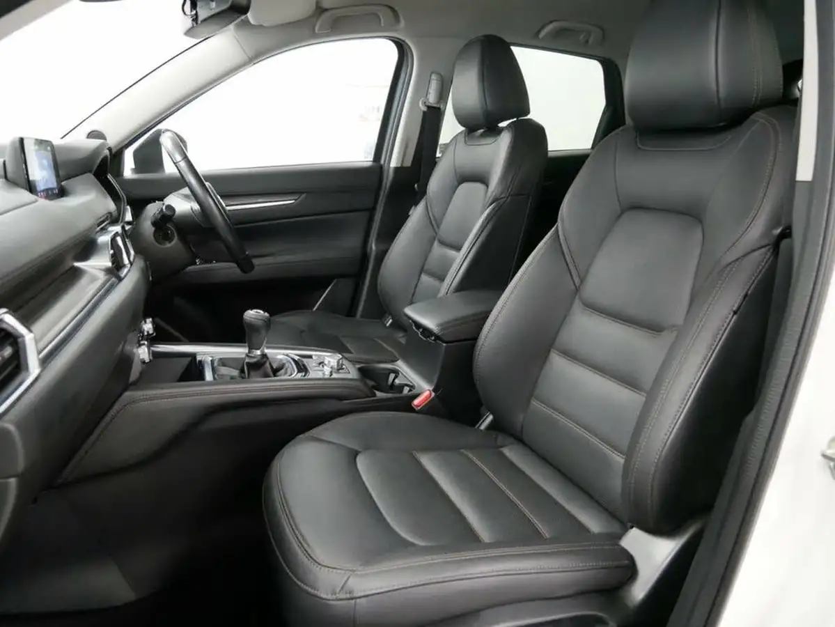 2017-mazda-cx-5-20-sport-nav-big-4