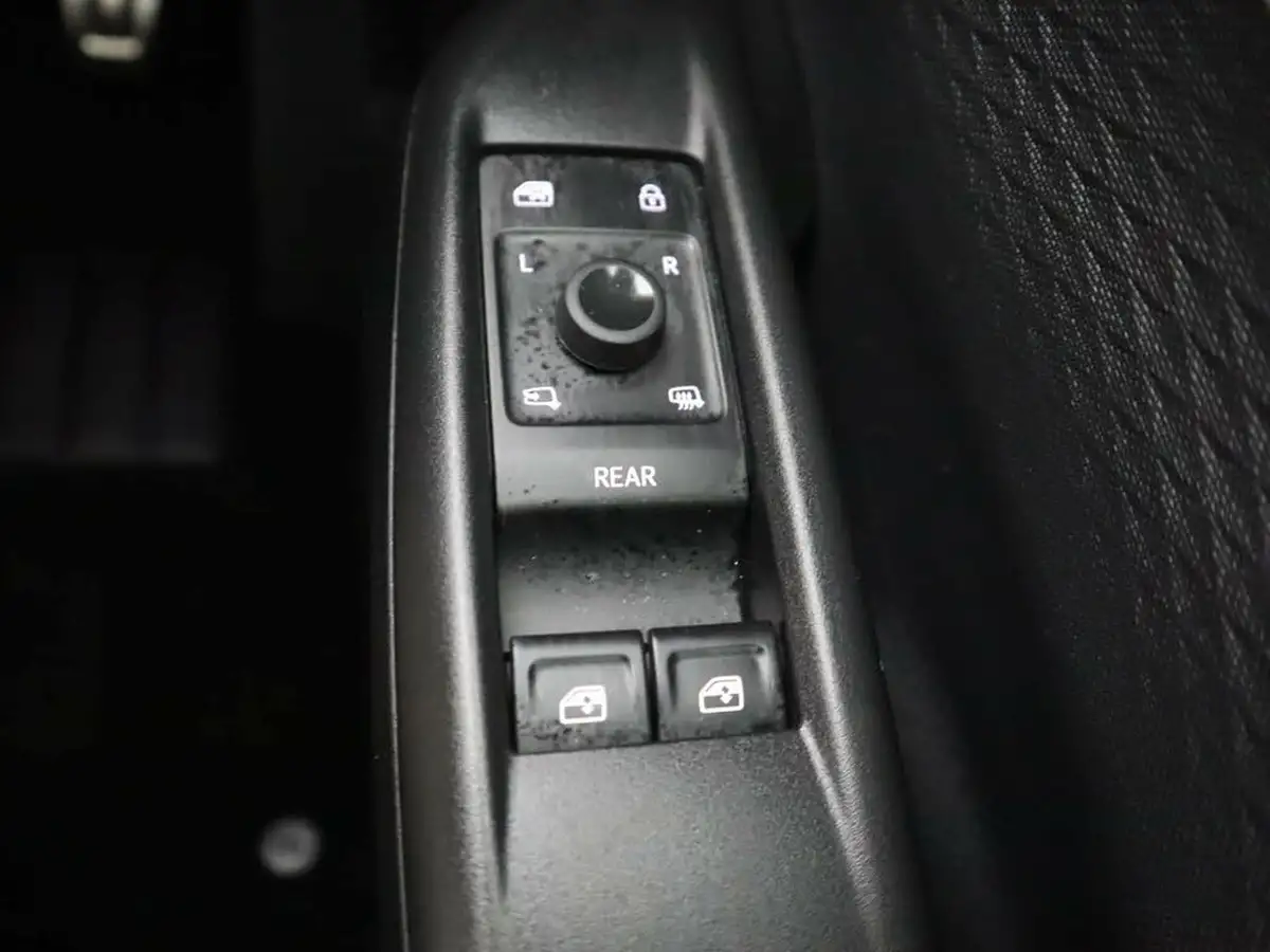 2024-cupra-born-e-v1-204ps-58kwh-big-42