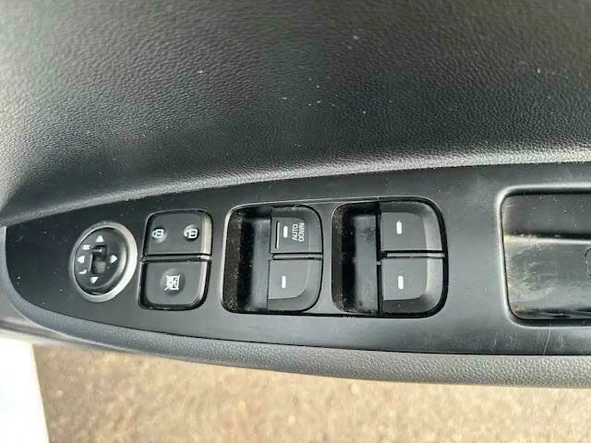 2018-hyundai-i10-10-go-se-67ps-big-14