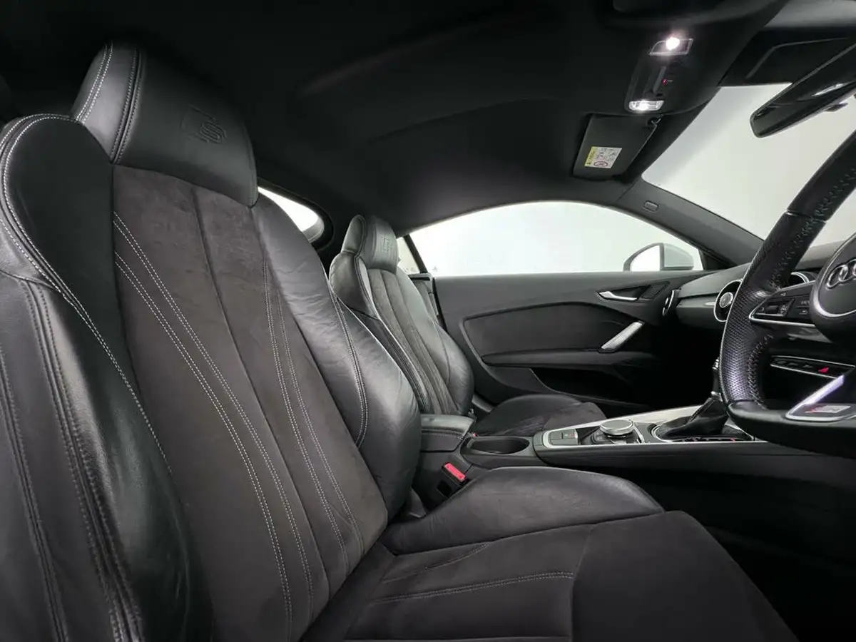 2016-audi-tt-coupe-20-tfsi-s-line-tronic-big-16