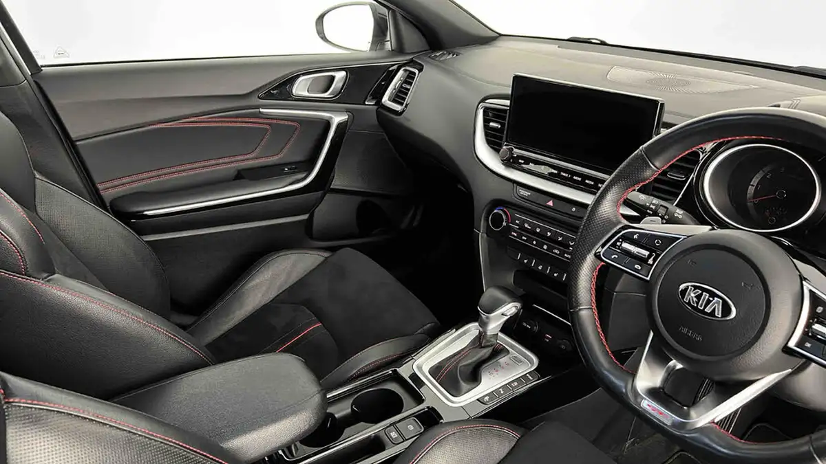 2021-kia-pro-ceed-16-t-gdi-gt-big-33