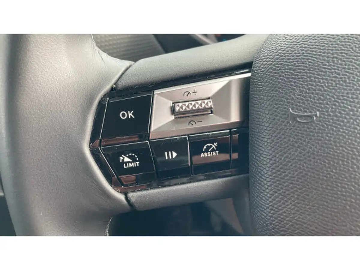 2022-ds-ds-3-crossback-e-tense-rivoli-big-20