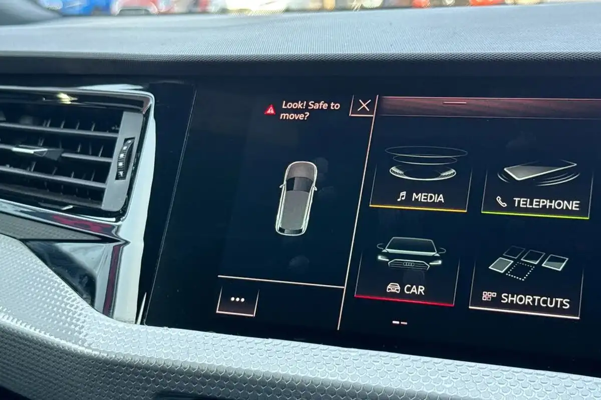 2019-audi-a1-20-40-tfsi-s-line-competition-ss-big-43