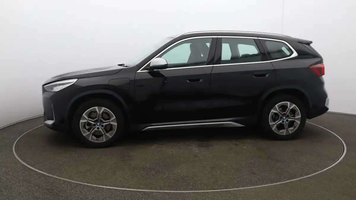 2023-bmw-x1-15-xdrive25e-xline-big-4