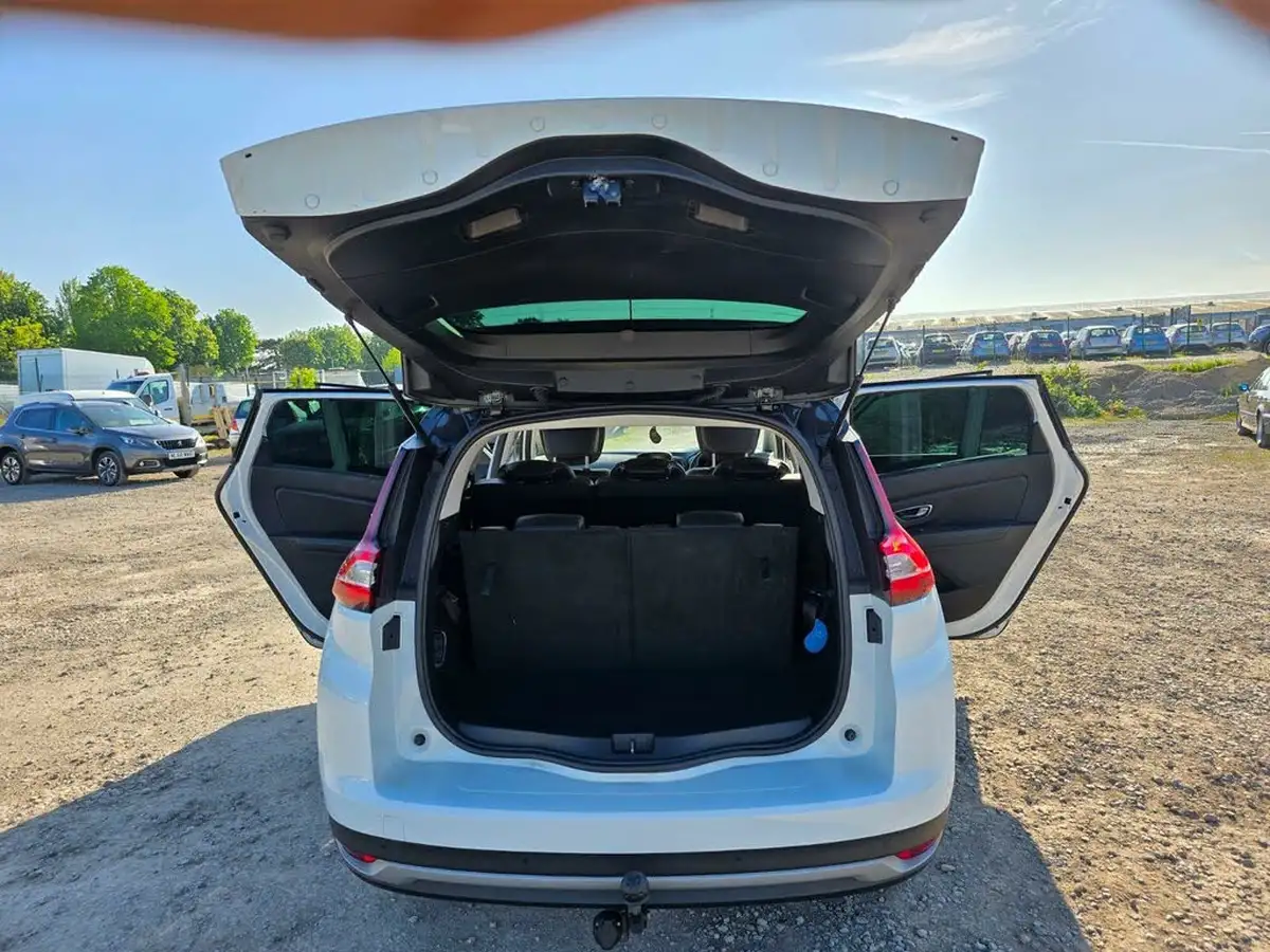 2017-renault-grand-scenic-16dci-signature-nav-160bhp-edc-auto-big-47