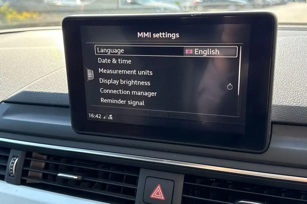 2016-audi-a4-avant-20-tdi-s-line-150ps-tronic-big-54