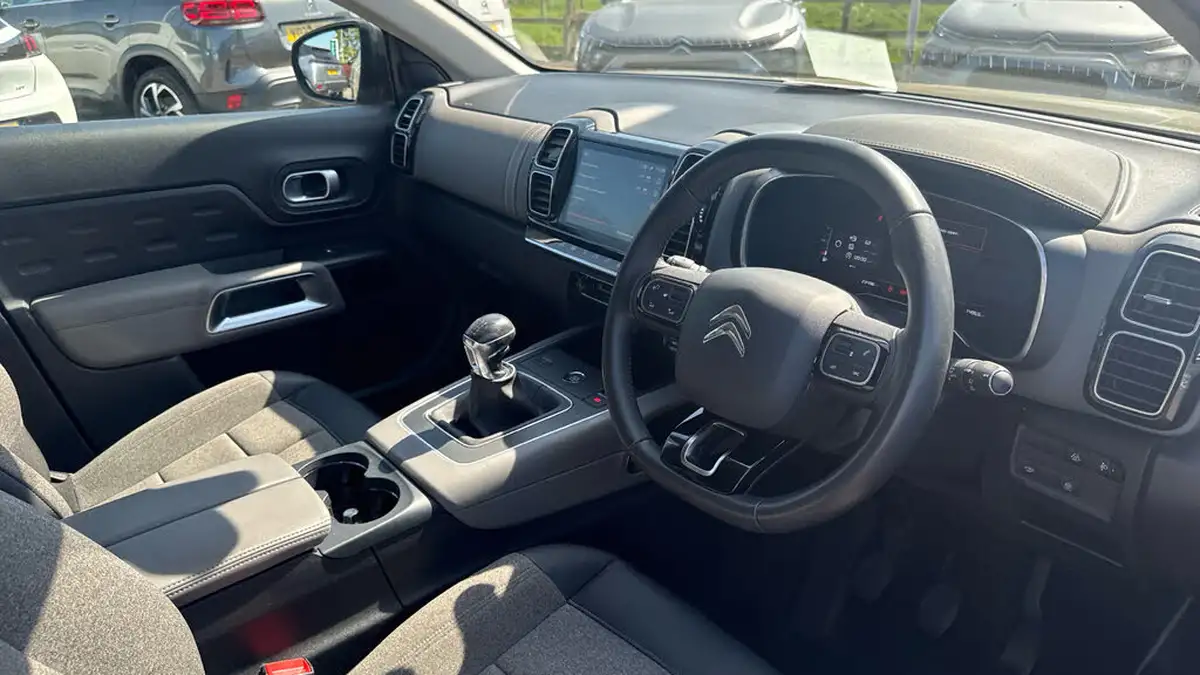 2022-citroen-c5-aircross-12-puretech-shine-ss-big-10