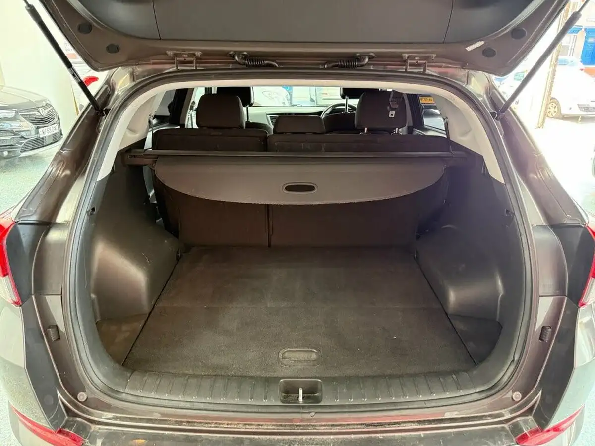 2016-hyundai-tucson-17crdi-blue-drive-se-nav-116ps-big-10
