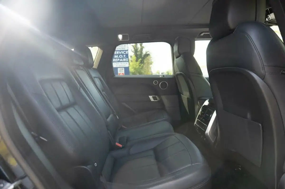 2022-land-rover-range-rover-sport-20-p400e-hse-dynamic-big-31