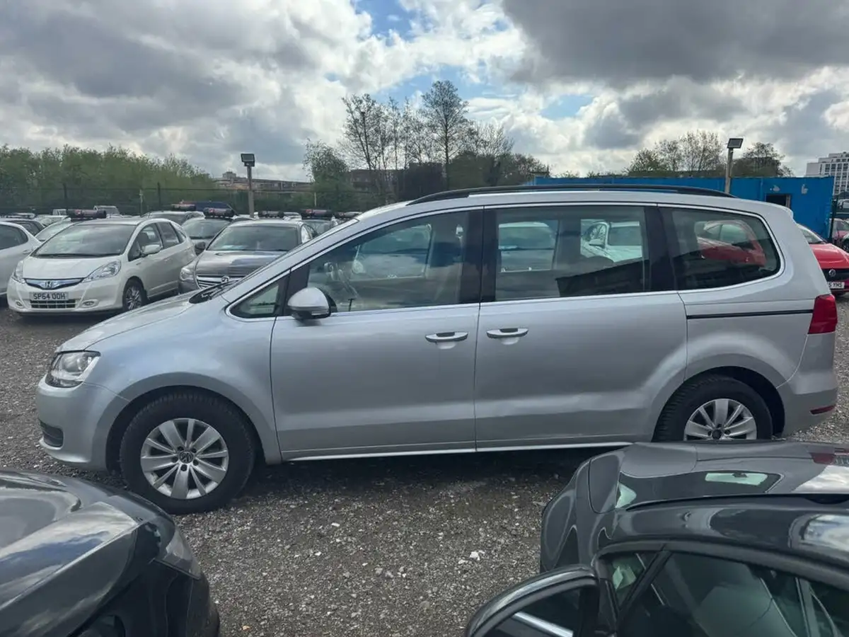 2015-volkswagen-sharan-20tdi-se-140ps-bluemotion-tech-ss-big-4